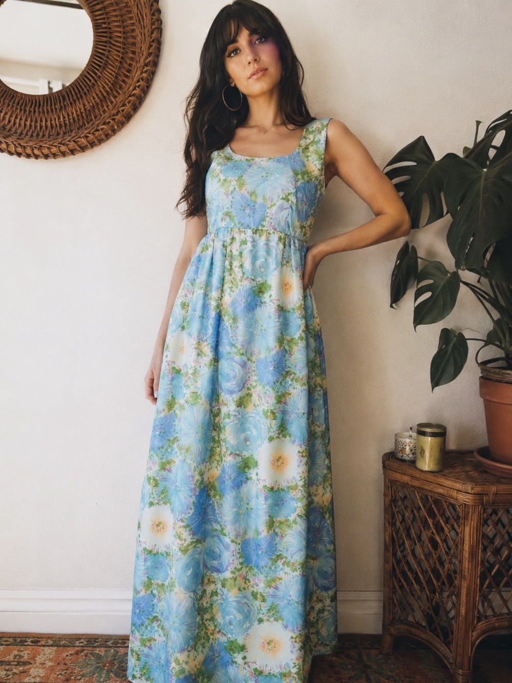 VINTAGE 70s Sleeveless Blue Floral Midi Dress